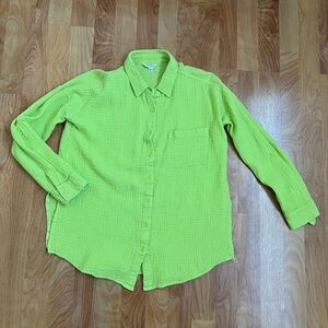 Steve Madden Women's Vibrant Green Button Down Shirt sz XS